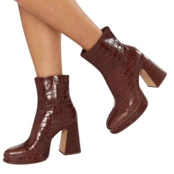 NEW  DOLCE VITA Lochly Leather Heel Booties Walnut for women 663mn - Picture 1 of 14